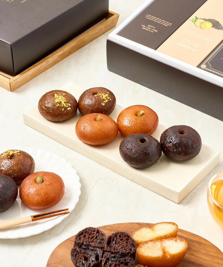 [OnKorea Gifts 한국 배송_현대백화점 선물세트]{연리희재} 개성주악 혼합 선물세트_2박스 (140g * 2개)