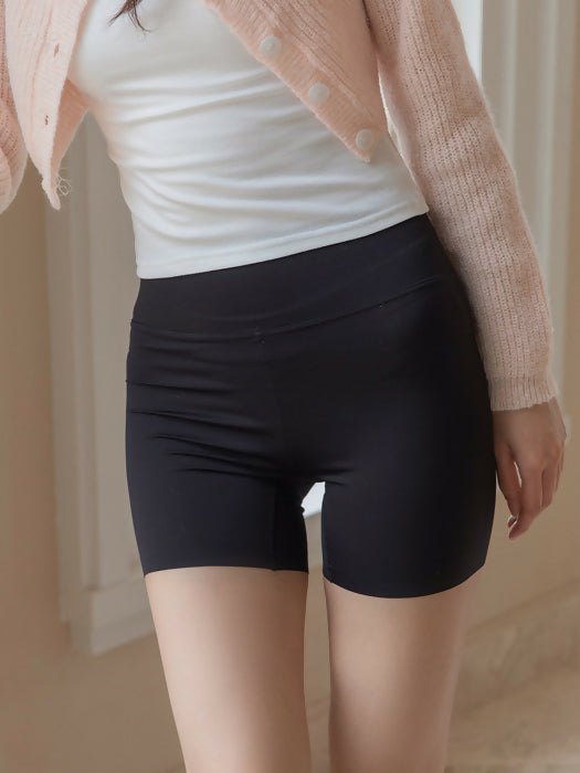 [Eau Clair 오끌레르-한소희,한예슬 Pick]오끌레르 넬 웨어러블 쇼츠 / 무신사, 29cm 화제의 브랜드 - ODK Direct(주문당일출고)